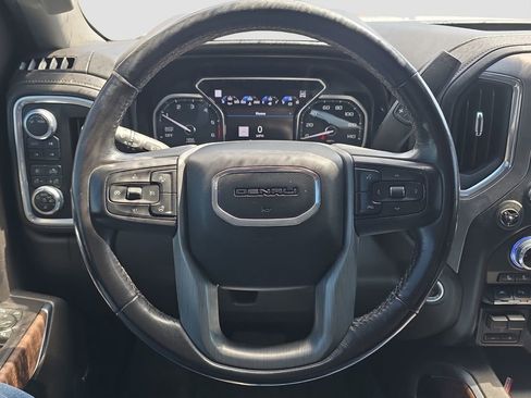 Used 2021 GMC Sierra 1500 Denali w/ Denali Ultimate Package AWD/4WD image 9