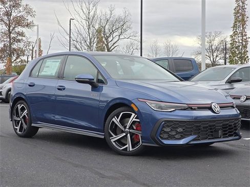 New 2026 Volkswagen GTI SE image 2