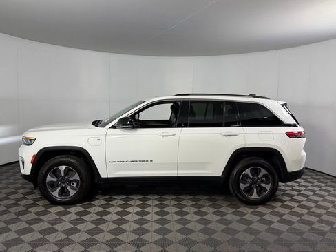 Used 2023 Jeep Grand Cherokee 4WD 4xe image 10