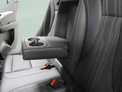 Used 2024 Buick Envision Avenir image 28