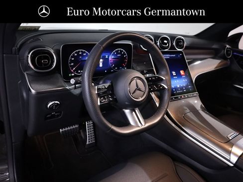 Used 2026 Mercedes-Benz GLC 300 4MATIC image 26