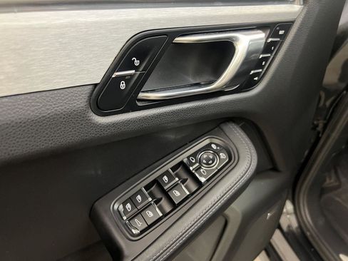 Used 2017 Porsche Macan GTS image 16