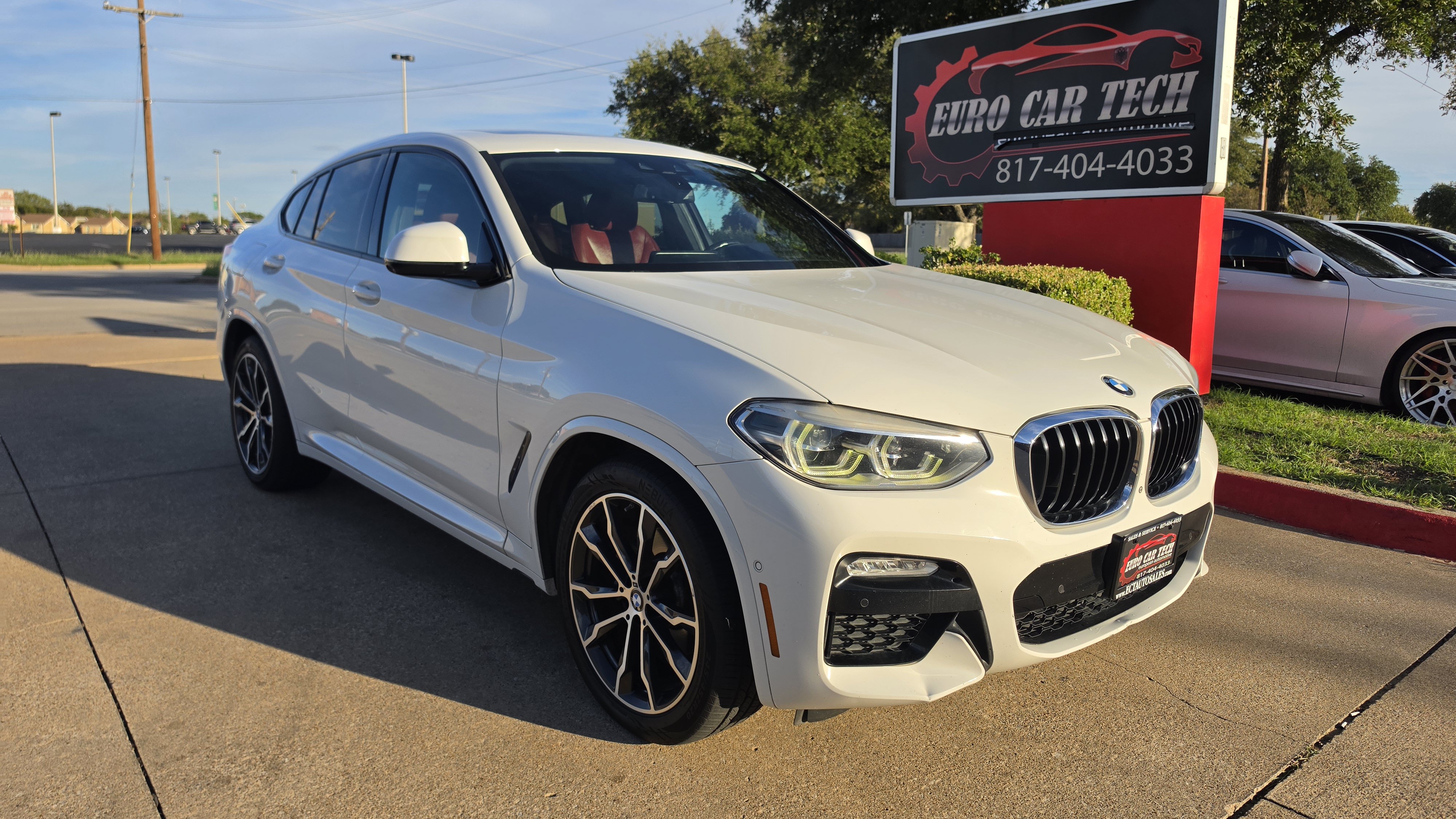 Used 2019 BMW X4 xDrive30i w/ Executive Package AWD/4WD image 6