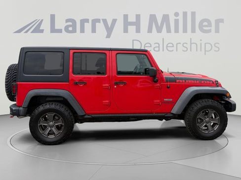 Used 2017 Jeep Wrangler Unlimited Rubicon AWD/4WD image 5