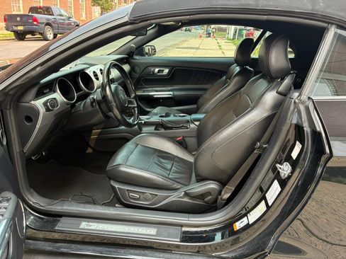 Used 2019 Ford Mustang GT Premium RWD image 14
