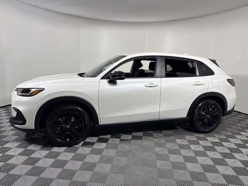 New 2026 Honda HR-V Sport image 3