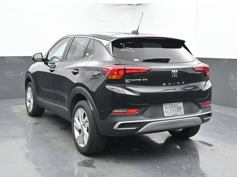 Used 2025 Buick Encore GX Preferred AWD/4WD image 11