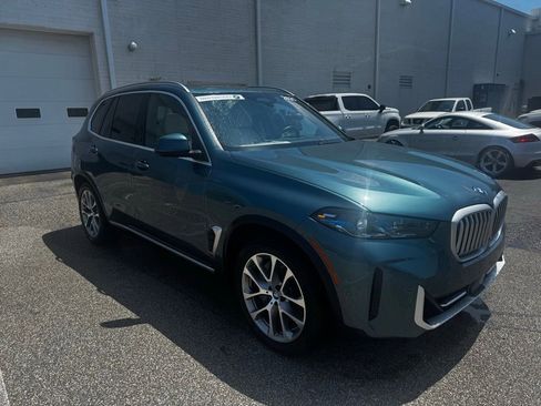 Certified 2025 BMW X5 xDrive50e AWD/4WD image 6