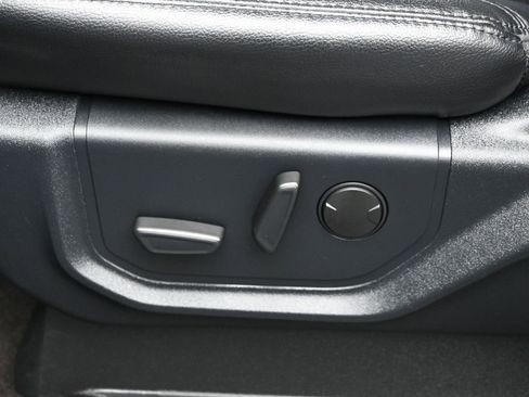 Certified 2020 Ford Expedition XLT w/ Equipment Group 202A image 10