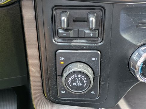 Used 2024 Ford F150 Platinum w/ Equipment Group 702A High AWD/4WD image 27