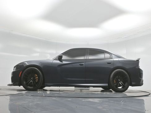 Used 2019 Dodge Charger R/T image 52