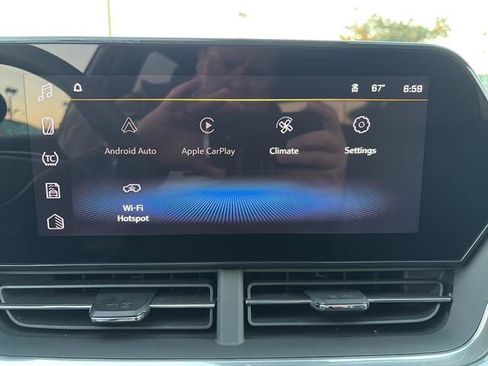 Used 2024 Chevrolet Trax LT image 19