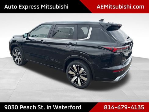New 2026 Mitsubishi Outlander SE AWD/4WD image 5