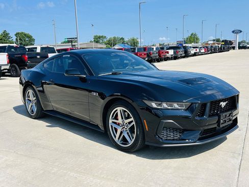 Used 2024 Ford Mustang GT Premium RWD image 2