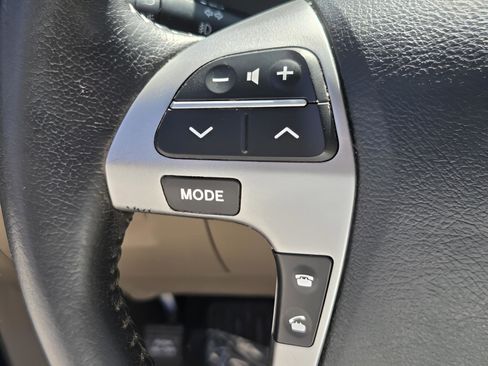 Used 2013 Toyota Highlander Limited image 28