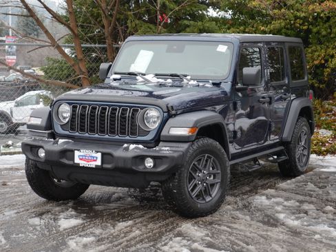 Used 2025 Jeep Wrangler Sport S image 2