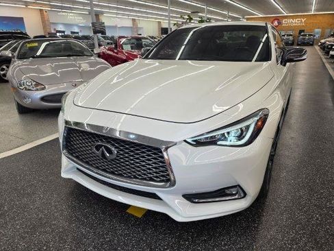 Used 2018 INFINITI Q60 3.0t Luxe w/ Sensory Package 3.0T Luxe AWD/4WD image 2