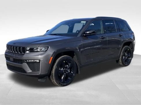 New 2026 Jeep Grand Cherokee Limited w/ Limited Altitude Package AWD/4WD image 3