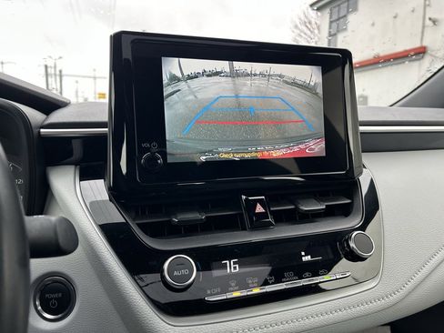 Certified 2024 Toyota Corolla SE w/ SE Package image 22