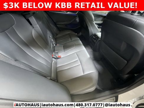 Used 2020 BMW 530i w/ Convenience Package image 16
