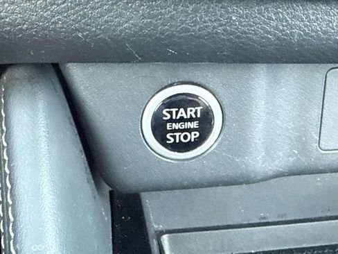 Certified 2023 Nissan Rogue SL w/ SL Premium Package image 20