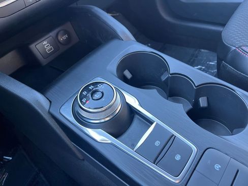 Used 2025 Ford Escape ST-Line image 26