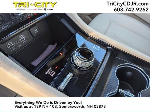 New 2025 Jeep Grand Cherokee Limited image 21