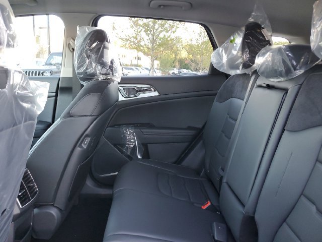 New 2026 Kia Sportage SX AWD/4WD image 13