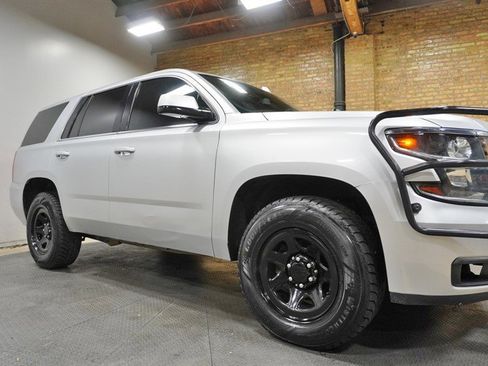 Used 2020 Chevrolet Tahoe 4WD w/ Enhanced Driver Alert Package image 8