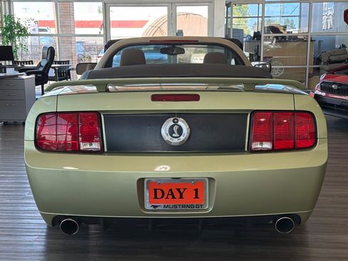 Used 2005 Ford Mustang GT Premium RWD image 6