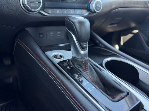 Used 2024 Nissan Altima 2.0 SR image 8