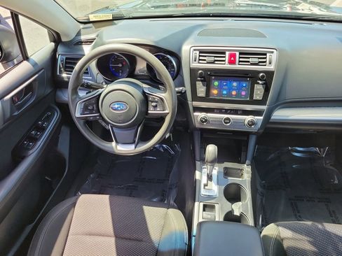 Used 2019 Subaru Outback 2.5i AWD/4WD image 13