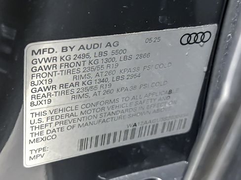 Certified 2025 Audi Q5 Premium Plus w/ Premium Plus image 29