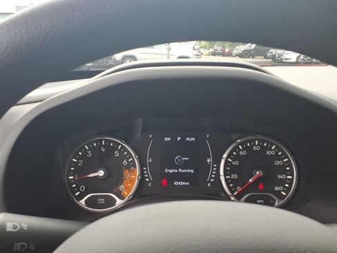 Certified 2017 Jeep Renegade Sport w/ Power & Air Group FWD image 30
