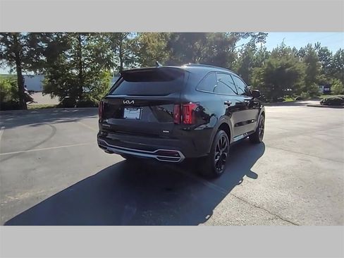 Used 2023 Kia Sorento SX image 33