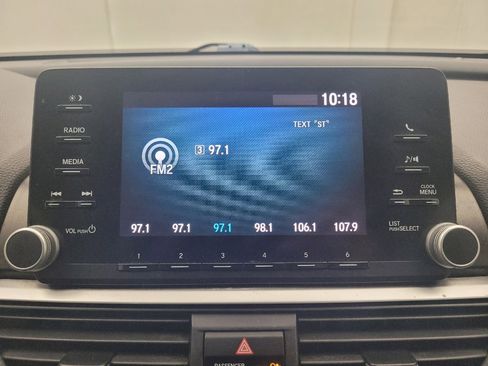 Used 2018 Honda Accord LX image 25