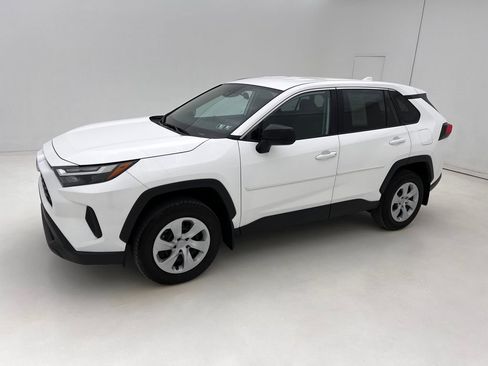 Used 2024 Toyota RAV4 LE image 5