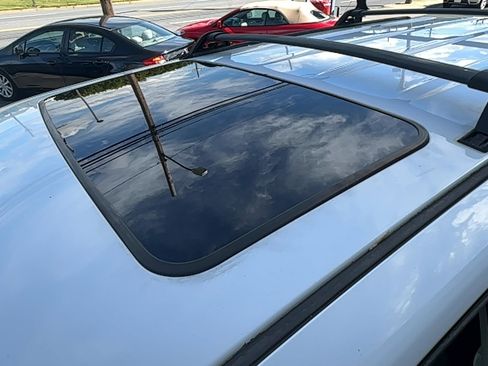 Used 2005 Ford Escape XLT image 15