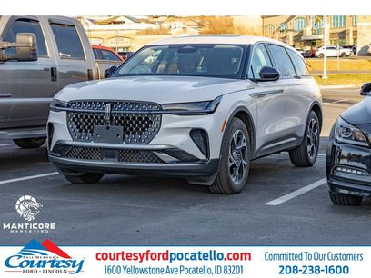 Used 2025 Lincoln Nautilus Premier w/ Equipment Group 102A