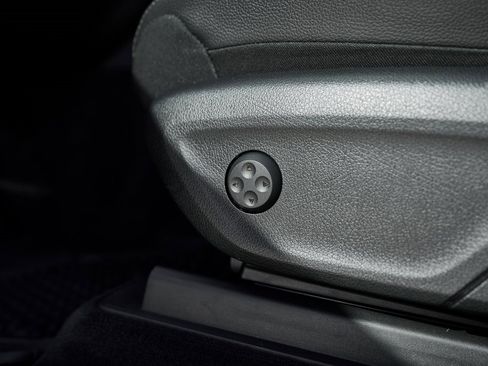 Used 2020 Mercedes-Benz GLE 350 4MATIC image 29