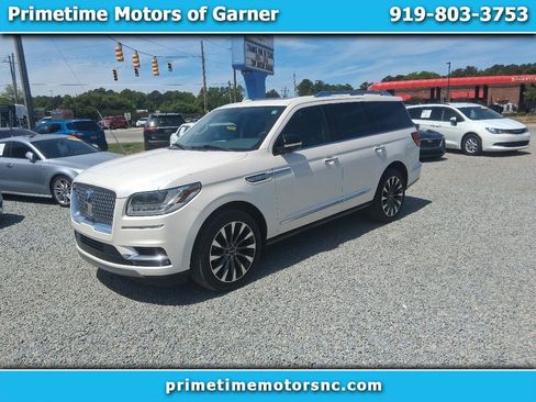 Used 2018 Lincoln Navigator Select RWD image 1