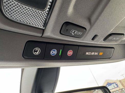 Used 2022 Chevrolet Silverado 1500 LT image 35