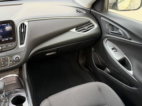 Used 2024 Chevrolet Malibu LT FWD image 15