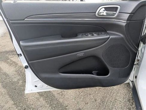 Certified 2022 Jeep Grand Cherokee Limited image 10