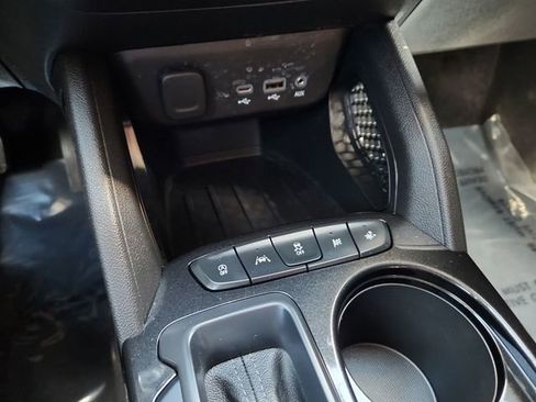 Used 2023 Chevrolet TrailBlazer LT FWD image 40