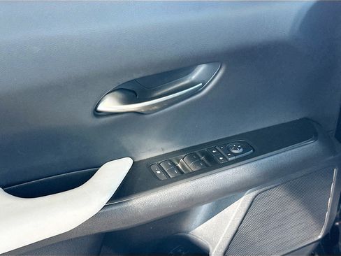 Used 2025 Lexus UX 300h FWD image 13