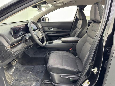 Used 2023 Nissan Ariya FWD image 15