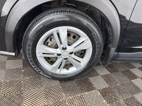 Used 2022 Nissan Kicks S image 26