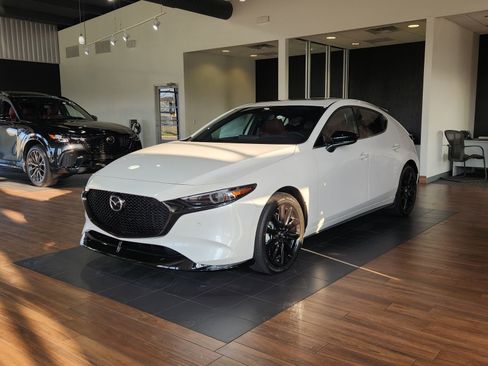 New 2026 MAZDA MAZDA3 Hatchback w/Premium Plus Pkg AWD/4WD image 2
