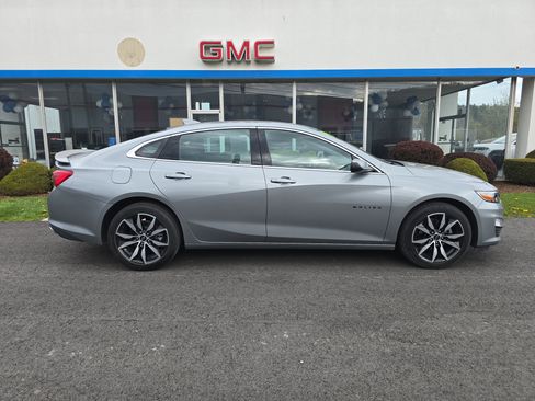 Used 2024 Chevrolet Malibu RS FWD image 2